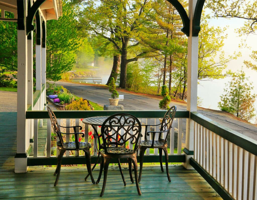 Franconia Notch State Park, photo of the Lake House at Ferry Point Inn on the lake