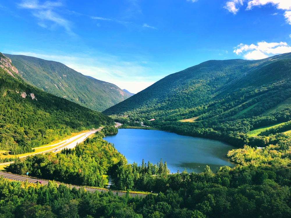Franconia Notch State Park, beautiful vista of Echo Lake in the White Mountains 